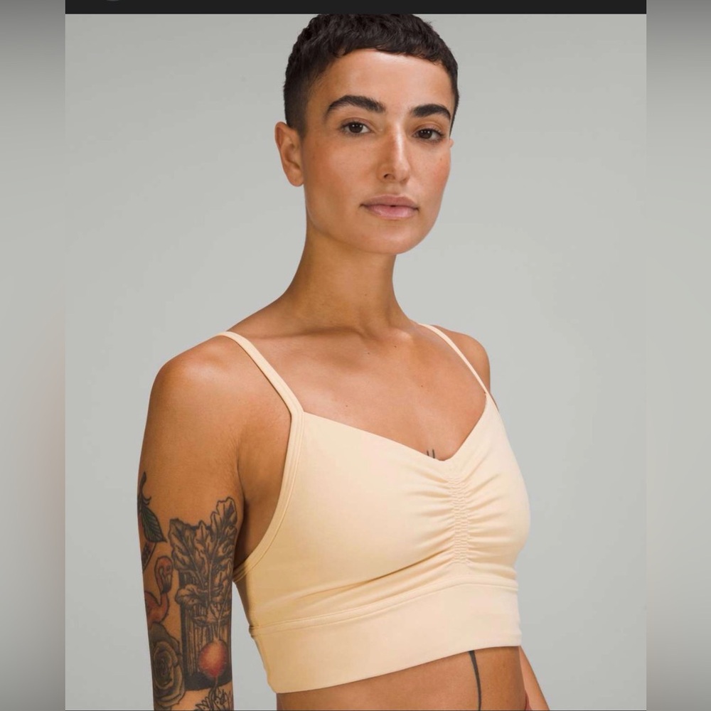 Lululemon sports bra